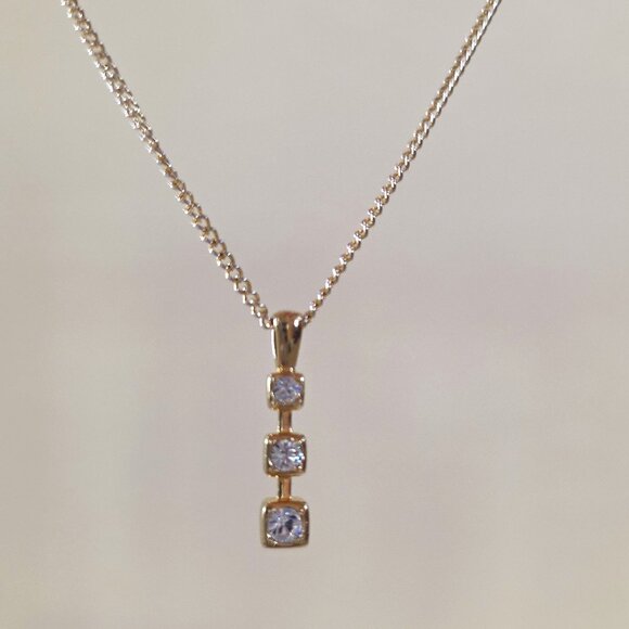 Beautiful Gold Finish Graduated Three Stone Pendant on Gold Finish Chain - Picture 14 of 16